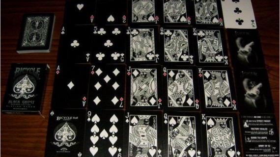 Самые необычные колоды игральных карт